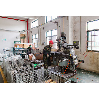 ৩৪০ লিটার/মিনিট প্রবাহ হার এবং ১ বছরের ওয়ারেন্টি সহ নিউম্যাটিক প্লাস্টিক ডায়াফ্রাম পাম্প